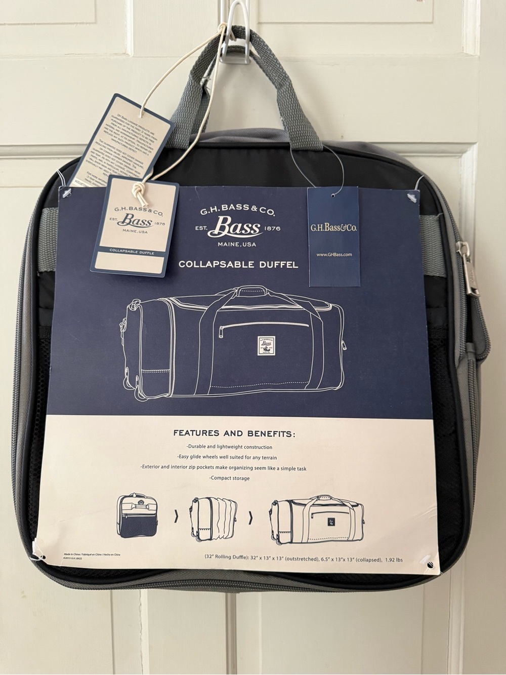 G.H. Bass & Co. Collapsible Rolling Duffel Bag -  Black and  Gray NWT